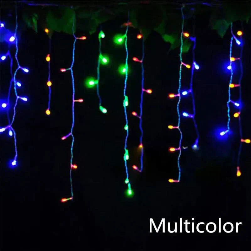 Cortina de Luzes LED Natalinas – Encanto e Magia para sua Casa