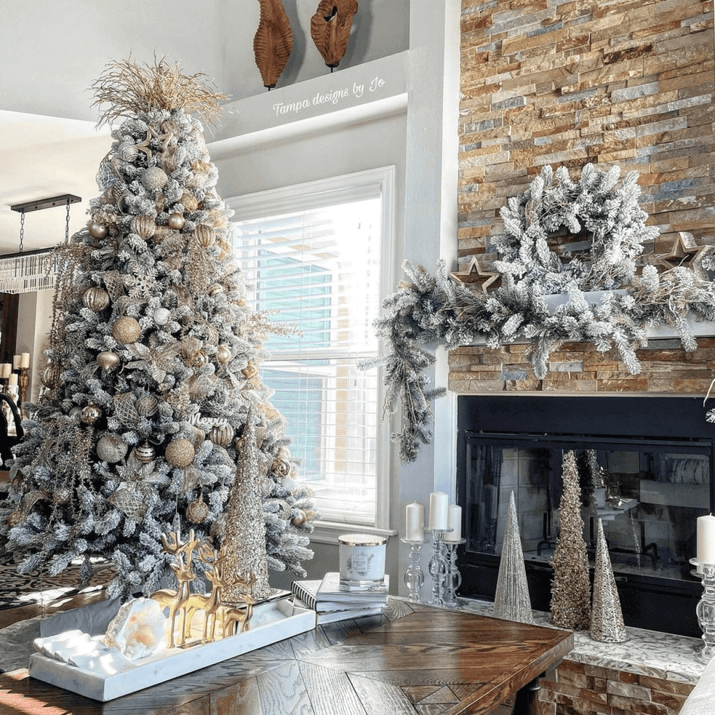 Árvore de Natal Artificial King Flock® 600 Luzes LED Branco Quente